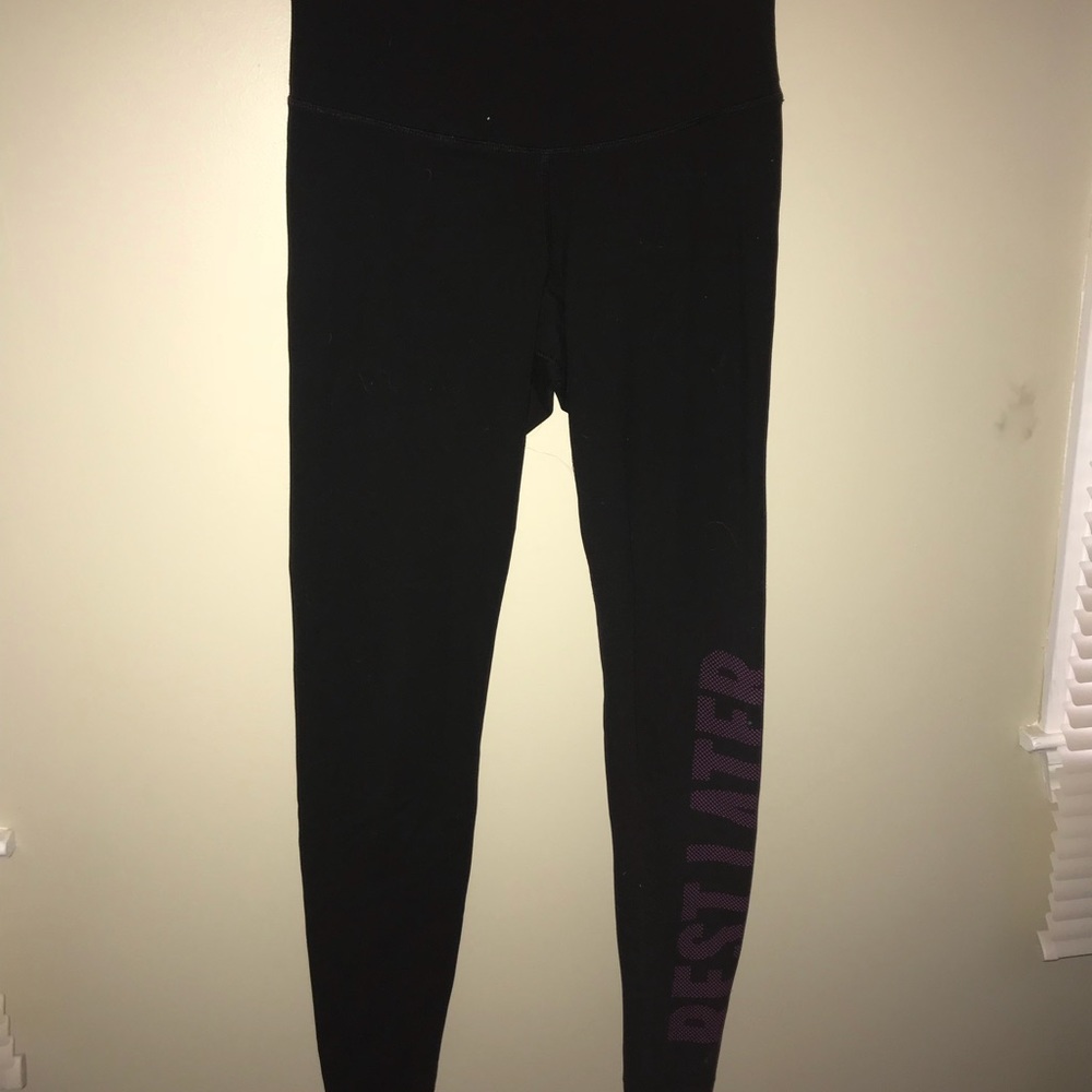 Black workout leggings